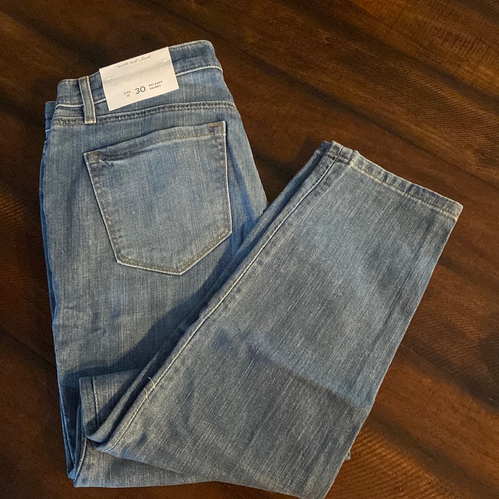 LOFT Relaxed Skinny Jeans sz 10/30 NWT